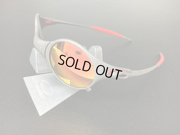 Photo13: MARS - Cardinal Red