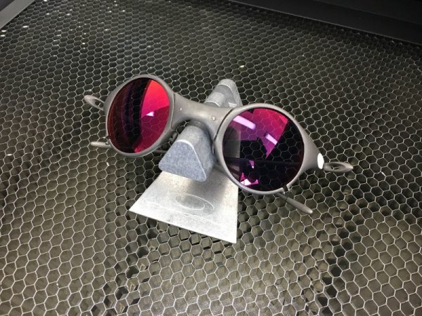 Photo10: MARS - Red Mirror