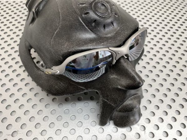 Photo7: ROMEO2- Liquid Metal - Polarized