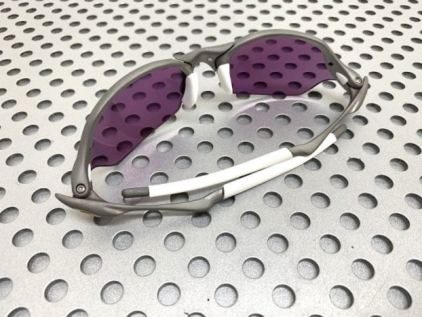 Photo9: ROMEO 2 - HD Red Mirror