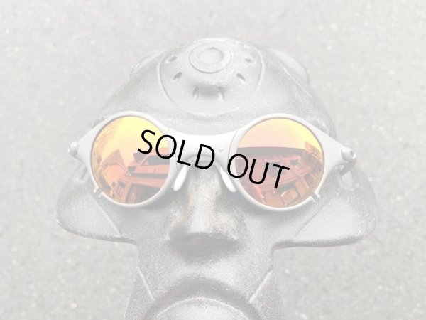 Photo9: MARS - Cardinal Red