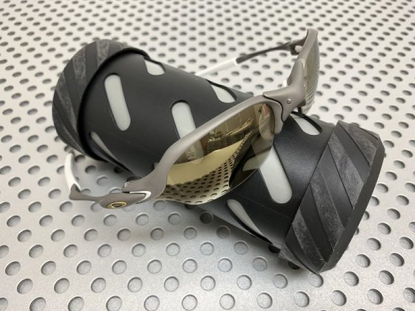 Photo7: ROMEO2 - Gold Varia - NXT® VARIA™ Photochromic