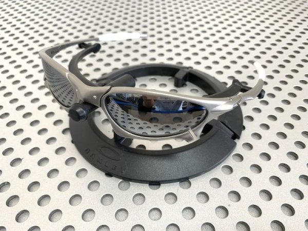 Photo13: PENNY - Liquid Metal - Polarized