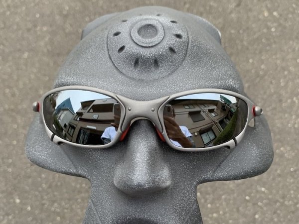 Photo13: JULIET - Liquid Metal - Polarized