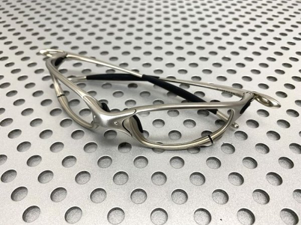 Photo12: Nose Bridge Pin for TiO2 Juliet