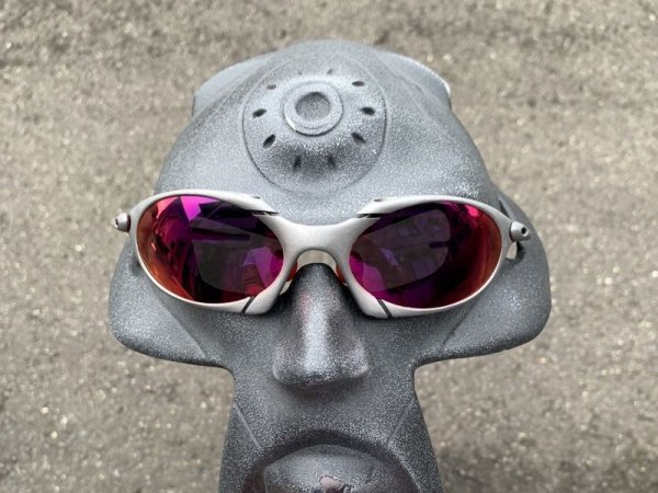 Photo7: ROMEO1 - Red Mirror