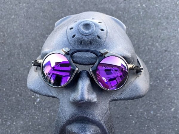 Photo2: MADMAN - Violet