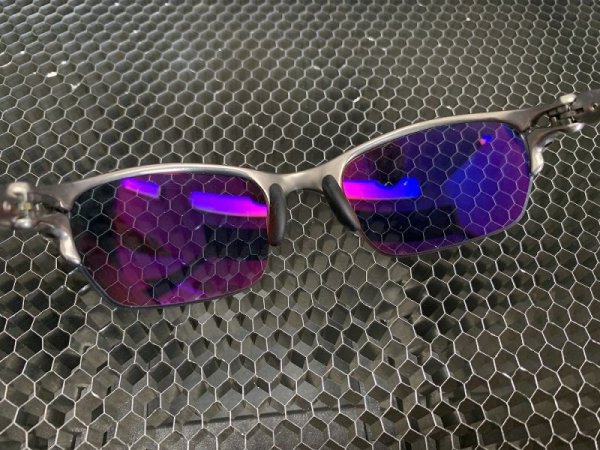 Photo13: HALF-X - Red Mirror - NXT® POLARIZED VARIA™ Photochromic