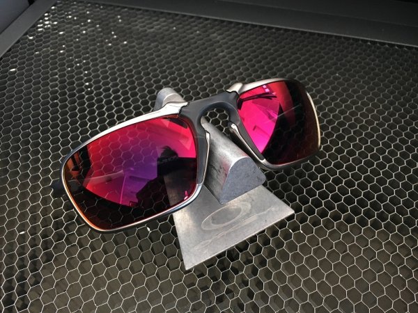 Photo2: BADMAN - Premium Red - NXT® EMBEDDED Non-Polarized