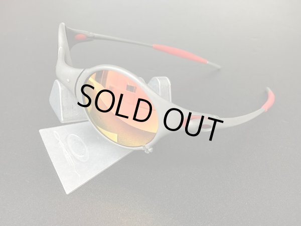 Photo13: MARS - Cardinal Red (13)