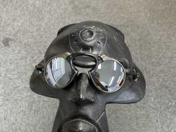 Photo5: MADMAN - Flash Black - NXT® EMBEDDED Non-Polarized (5)