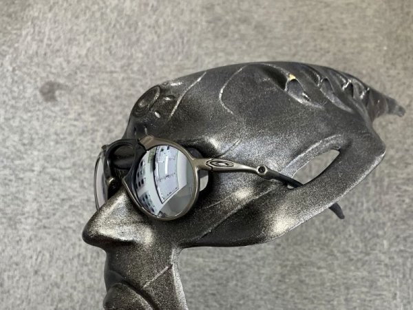 Photo7: MADMAN - Flash Black - NXT® EMBEDDED Non-Polarized (7)