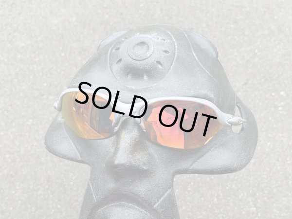 Photo8: ROMEO2 - Cardinal Red (8)