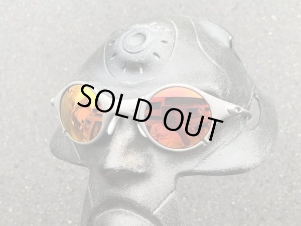 Photo7: MARS - Cardinal Red (7)