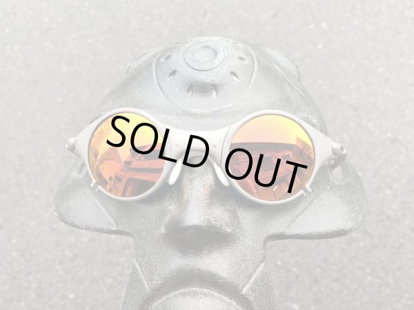 Photo9: MARS - Cardinal Red (9)