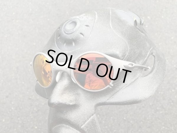 Photo8: MARS - Cardinal Red (8)