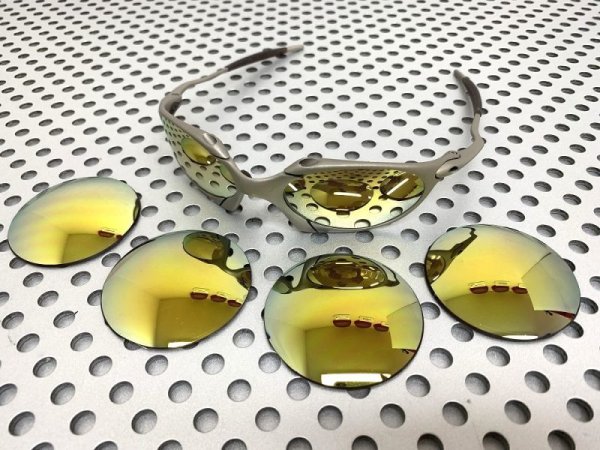 Photo14: ROMEO1 - 24K Gold - UV420 Polarized (14)