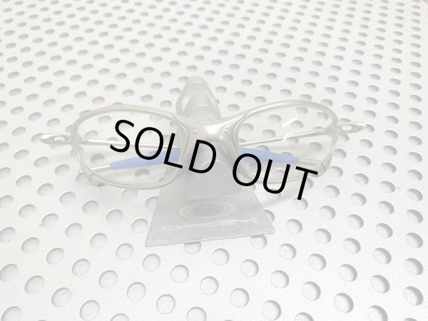 Photo3: JULIET Clear NXT® EMBEDDED Non-Polarized (3)