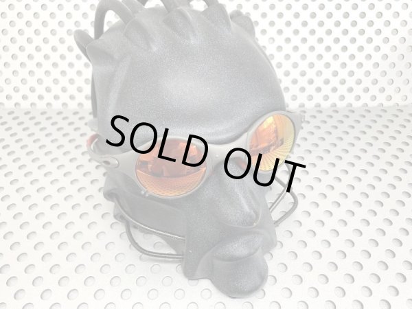 Photo2: MARS - Cardinal Red (2)