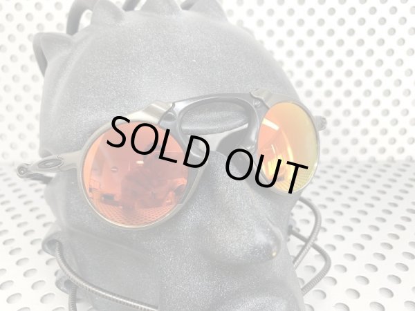 Photo8: MADMAN - Cardinal Red (8)