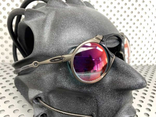 Photo4: MADMAN - Ruby Clear (4)