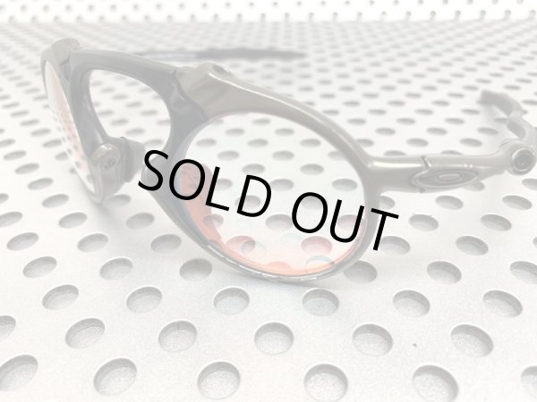 Photo7: MADMAN - Ruby Clear (7)