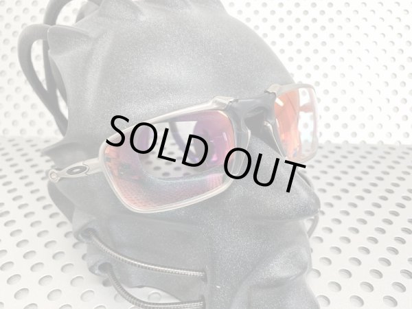 Photo4: BADMAN - Ruby Clear (4)