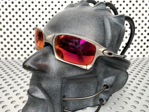 Photo4: X-SQUARED - Premium Red - UV420 Polarized (4)