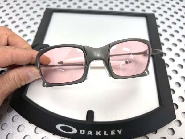 Photo7: X-SQUARED- NXT HCD PLUS VARIA Photochromic Lenses (7)