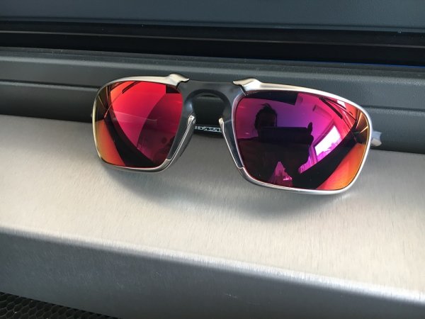 Photo3: BADMAN - Premium Red - NXT® EMBEDDED Non-Polarized (3)